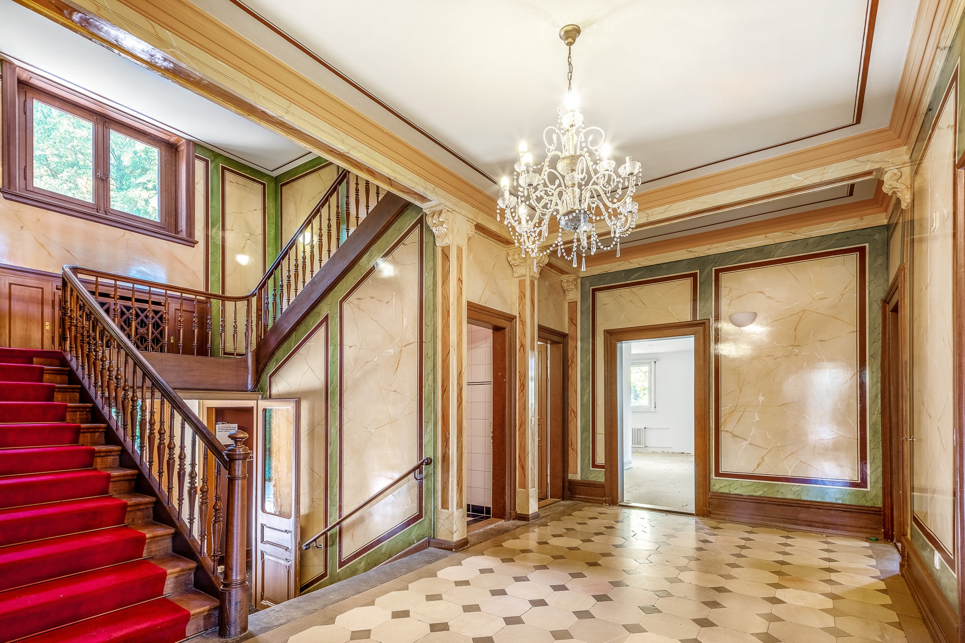 Professional tax advisory consultation